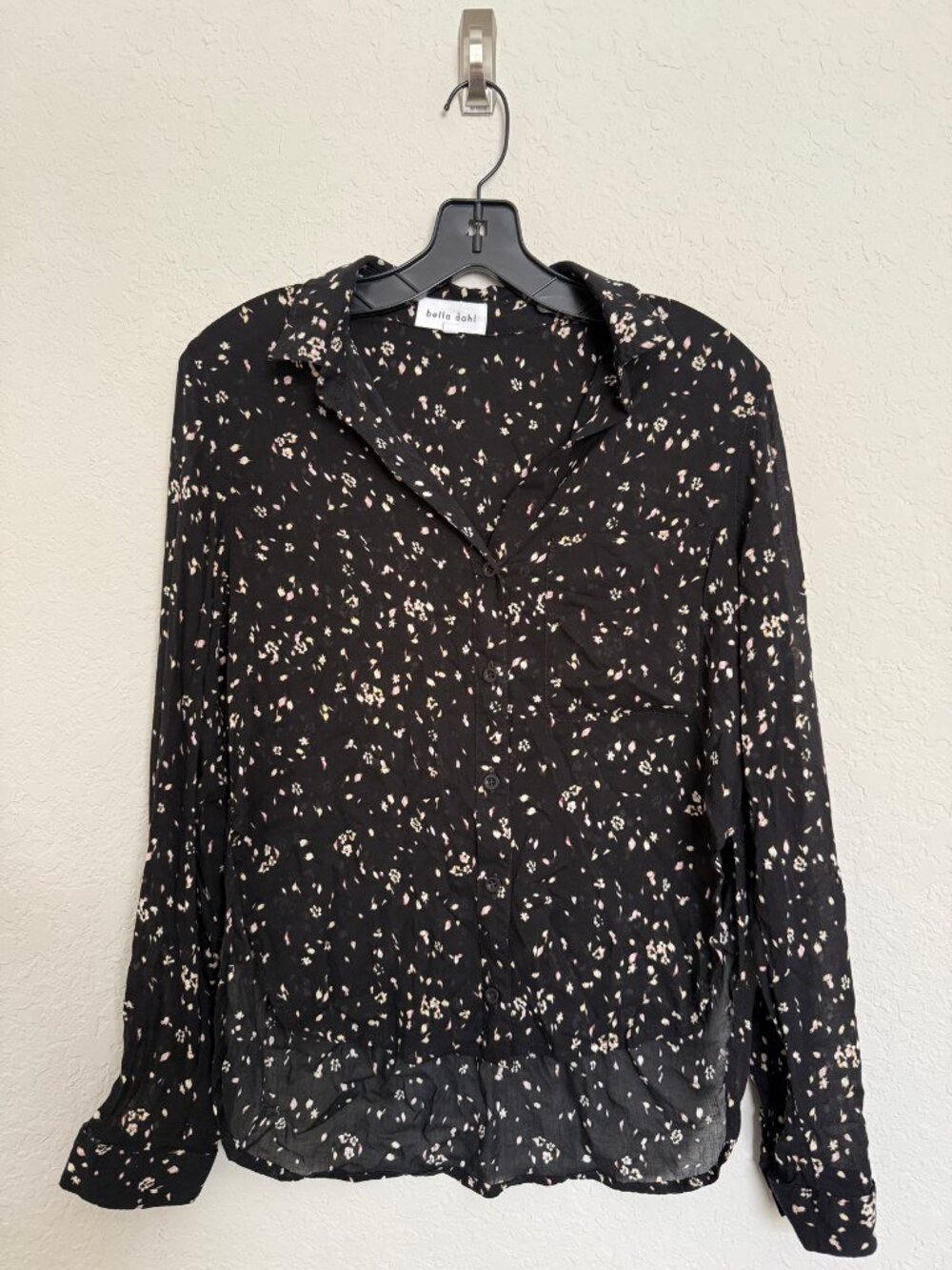 Bella Dahl Black Floral Button Down Blouse M Semi Sheer Made in USA Lightweight